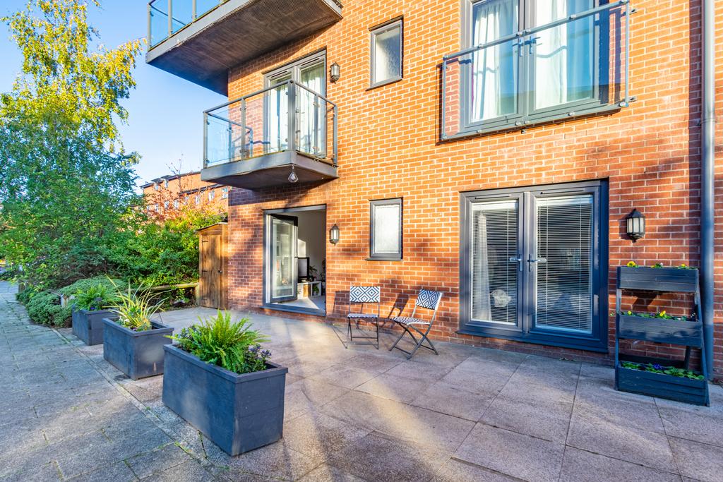 Patio2