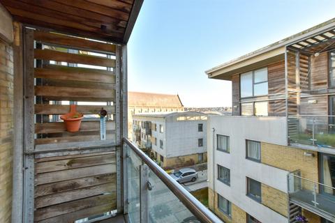 3 bedroom flat for sale, Fleet Street, Brighton, East Sussex