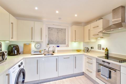 3 bedroom flat for sale, Fleet Street, Brighton, East Sussex