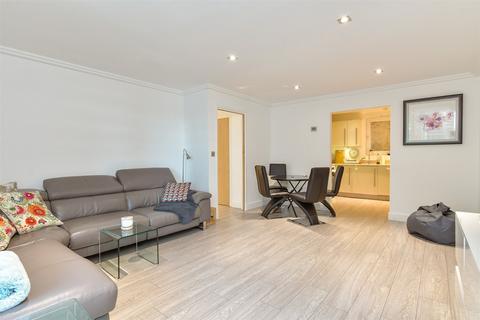 3 bedroom flat for sale, Fleet Street, Brighton, East Sussex