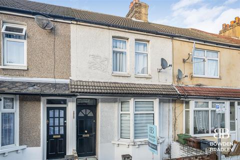 2 bedroom terraced house for sale, Victoria Road, Barking