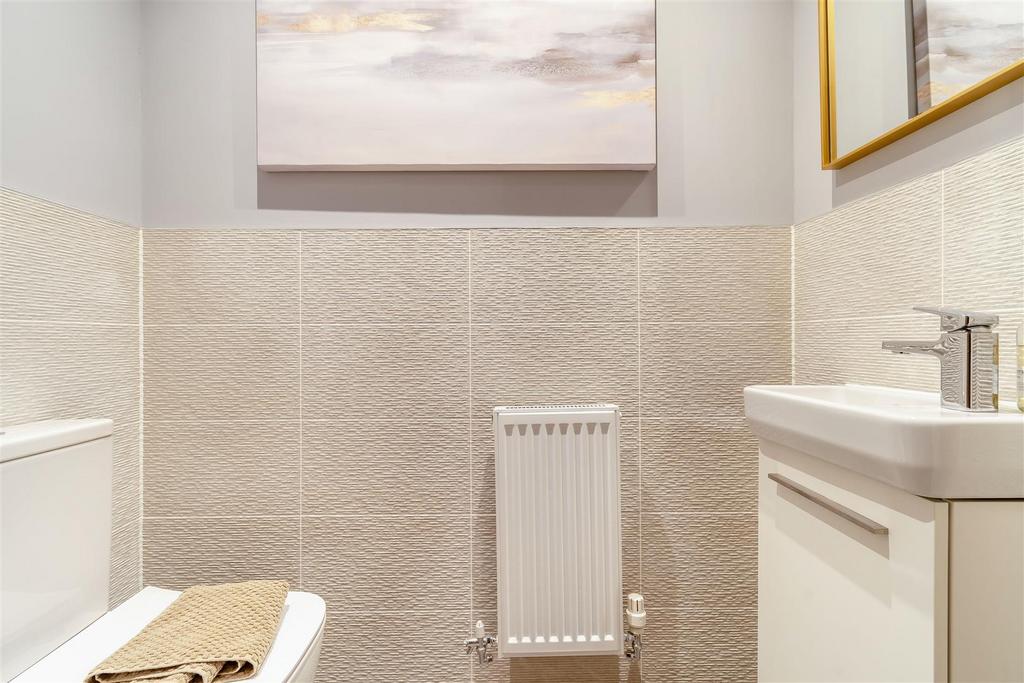 8583344-interior45.jpg