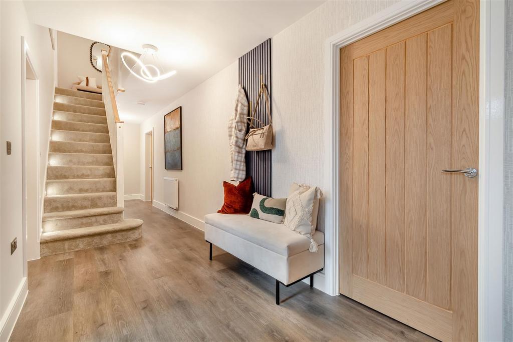 8583344-interior41.jpg