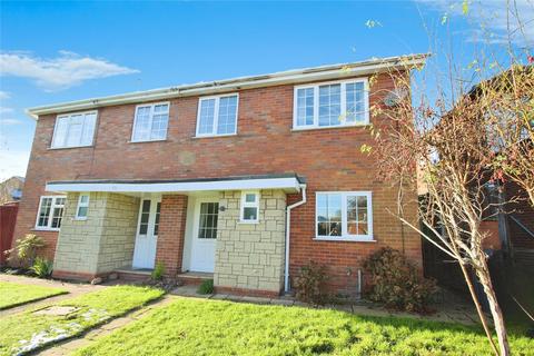 3 bedroom semi-detached house for sale, Stourbridge Road, Bromsgrove B61