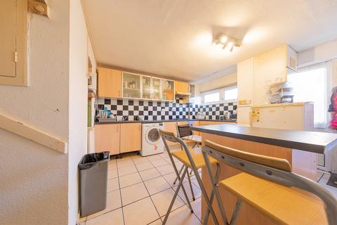 3 bedroom terraced house for sale, Moss House Close, Birmingham B15