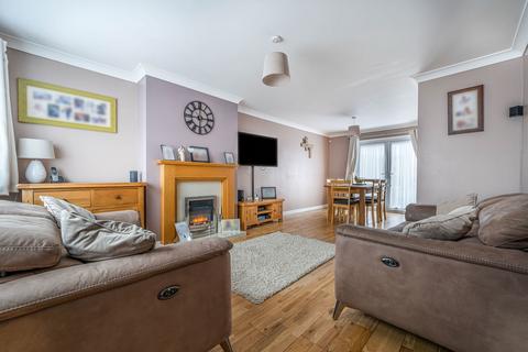 3 bedroom semi-detached house for sale, Wakeley Road, Rainham ME8