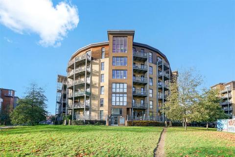 2 bedroom flat for sale, Limehouse Lodge, Harry Zeital Way, London