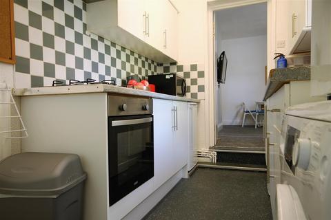 3 bedroom maisonette to rent, Greystoke Avenue, Sandyford