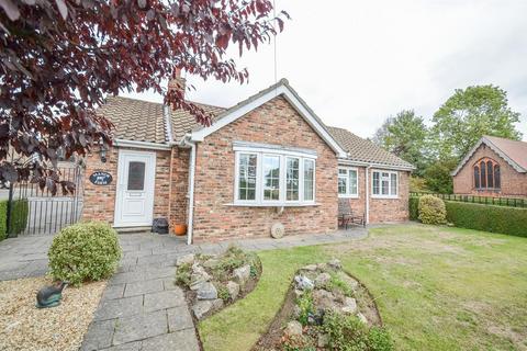 3 bedroom detached house to rent, Manor Farm, Colton