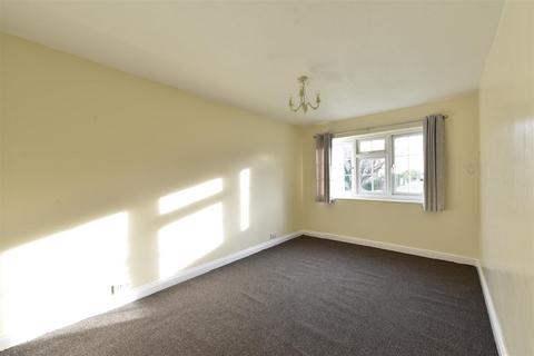 3 bedroom detached house to rent, Manor Farm, Colton