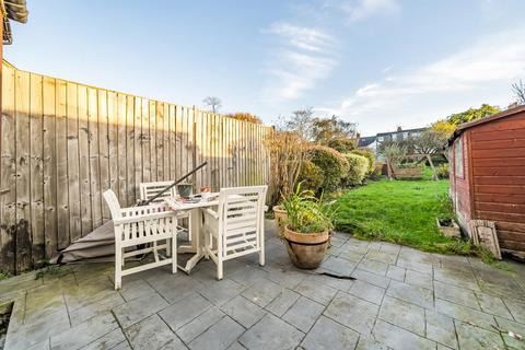 23 Ashwater Road, London, SE12 0LB