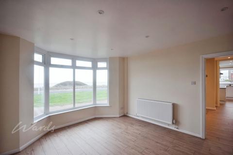 3 bedroom detached house to rent, Sea Road Westgate-On-Sea CT8