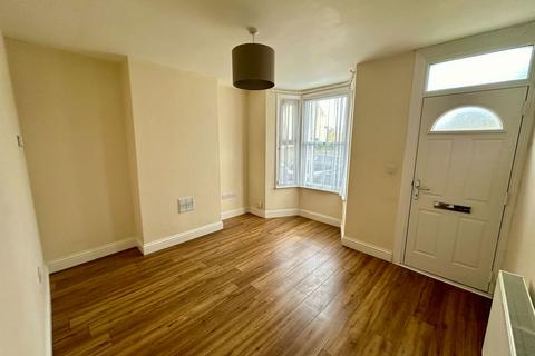 2 bedroom terraced house for sale, May Road, Gillingham ME7