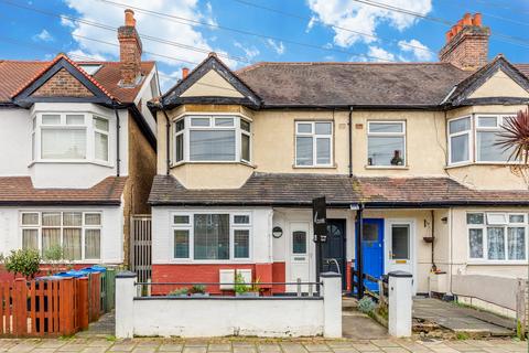 2 bedroom maisonette for sale, Dinton Road, London, SW19