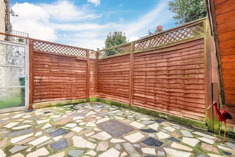 26 Dinton Road, London, SW19 2AP