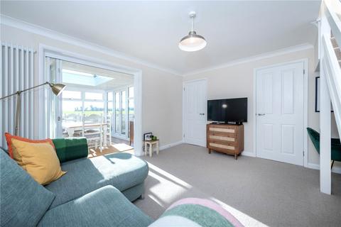 9 Bakers Way, Morton, Bourne, PE10 0XW