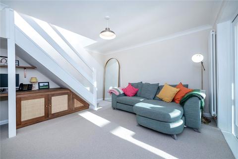 9 Bakers Way, Morton, Bourne, PE10 0XW