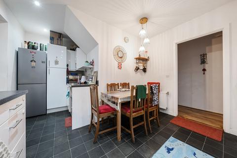 3 bedroom end of terrace house for sale, Downton Mews, Erith