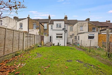 3 bedroom terraced house for sale, Sturla Road, Chatham, ME4