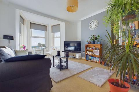 1 bedroom flat for sale, Brighton Road, Lancing, BN15 8BG