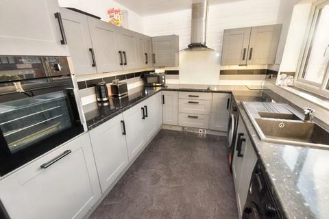 3 bedroom end of terrace house for sale, Walkers Lane, Leeds, West Yorkshire