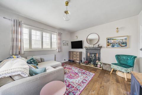 3 bedroom end of terrace house for sale, Well Hall Road, London