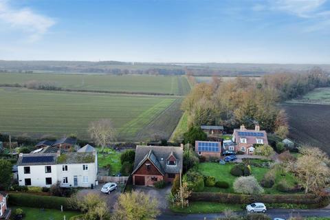 4 bedroom detached house for sale, Barretts Lane, Needham Market IP6