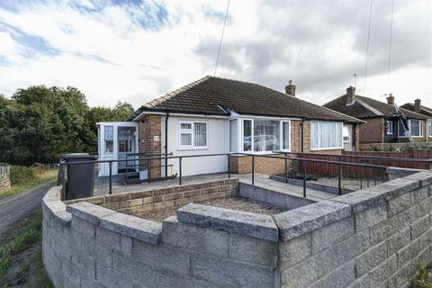 2 bedroom semi-detached bungalow for sale, Ochrewell Avenue, Huddersfield, HD2