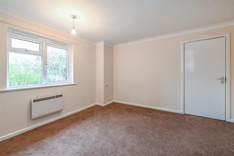 2 bedroom apartment for sale, Douglas Martin Road, Chichester