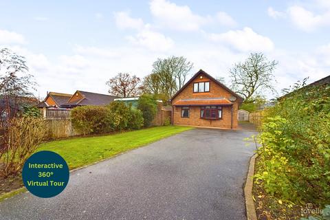 4 bedroom detached house for sale, Palmer Lane, North Lincolnshire DN19