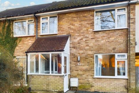 3 bedroom terraced house for sale, Court Lodge Road, Horley RH6