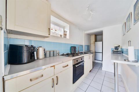 1 bedroom apartment for sale, St. Andrews Road, Surbiton