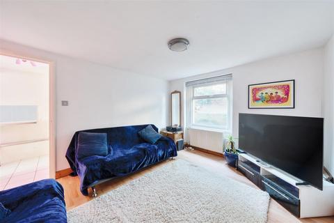 1 bedroom apartment for sale, St. Andrews Road, Surbiton