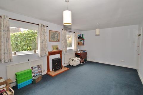 2 bedroom detached bungalow for sale, Wroslyn Road, Freeland, OX29