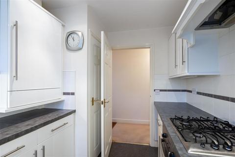 68 Carrs Meadow, Withernsea, HU19 2ER