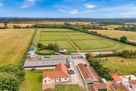 11 bedroom equestrian property for sale, Highfield Lane, York YO62