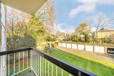 2 bedroom flat for sale, Darlaston Road, London SW19