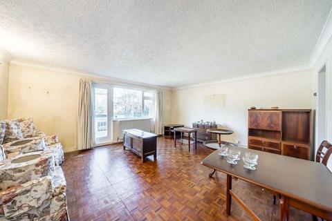 2 bedroom flat for sale, Darlaston Road, London SW19