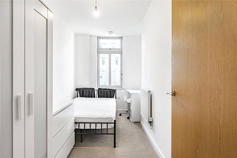 2 bedroom apartment to rent, Coral Apartments, Salton Square, London, E14