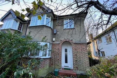 2 bedroom maisonette for sale, Ethelbert Close, Bromley, BR1