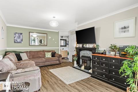 11 The Dale, Waltham Abbey, EN9 1SU