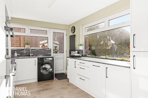 11 The Dale, Waltham Abbey, EN9 1SU