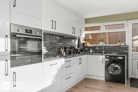 11 The Dale, Waltham Abbey, EN9 1SU