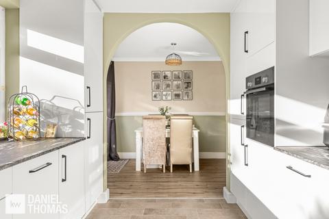 11 The Dale, Waltham Abbey, EN9 1SU