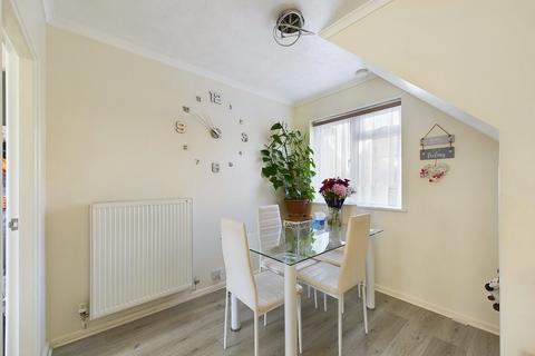 23 Chalford Road, Tuffley, Gloucester, GL4 0JZ