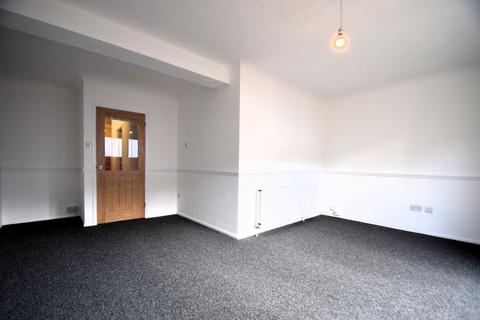 2 bedroom flat to rent, 41-43 Seaview Road, Southend-on-Sea SS3