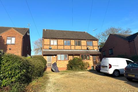 2 bedroom maisonette to rent, Alcester Road, Stratford-Upon-Avon CV37