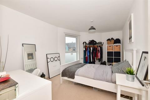 1 bedroom flat for sale, Walters Farm Road, Tonbridge, Kent