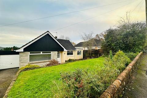 3 bedroom detached bungalow to rent, Churchill Road, Tiverton EX16