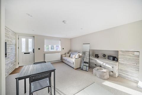 1 bedroom flat for sale, Enstone,  Oxfordshire,  OX7